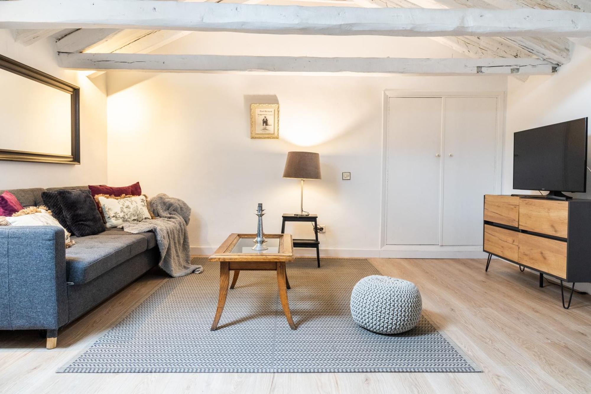 Charming Fuencarral II Apartment มาดริด ภายนอก รูปภาพ