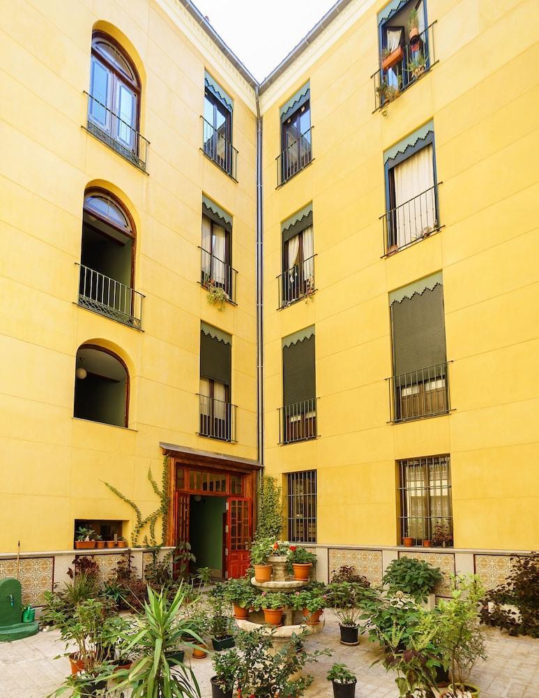 Charming Fuencarral II Apartment มาดริด ภายนอก รูปภาพ